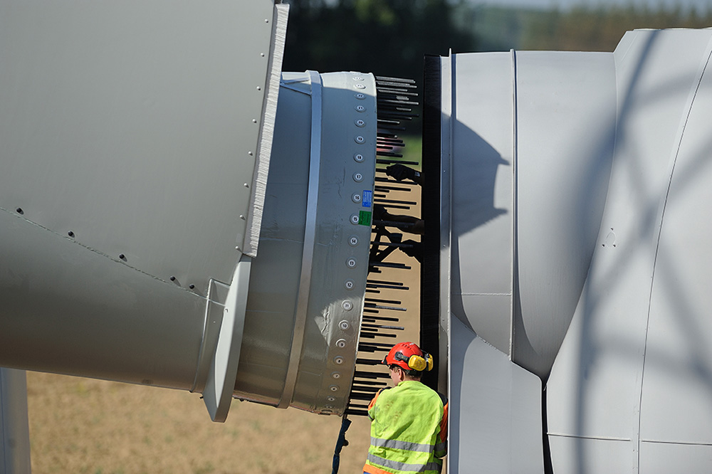 Montaje electromecánico de aerogeneradores Mistral wind